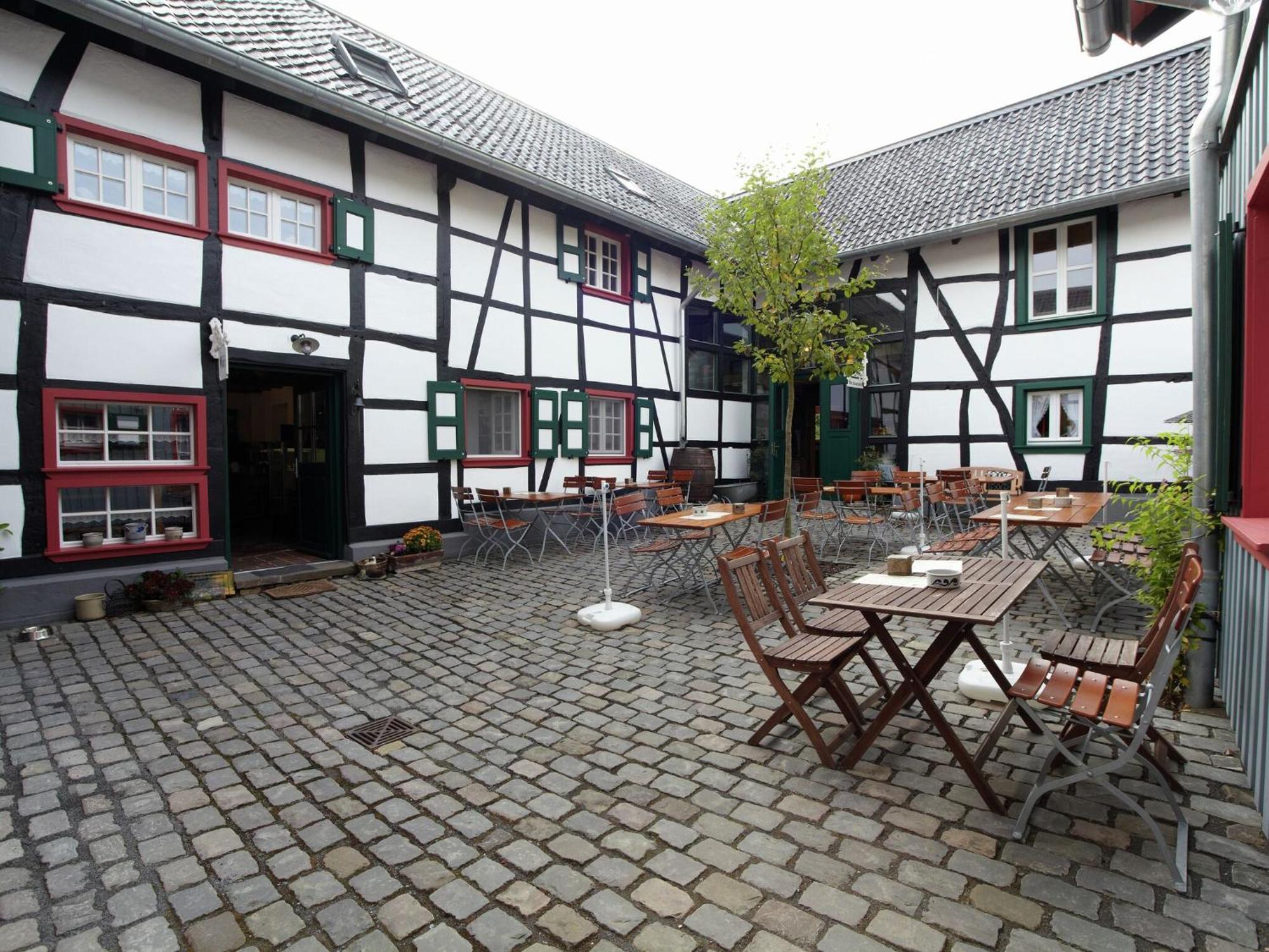 Nostalgic Apartment In The Eifel Region Schleiden Buitenkant foto
