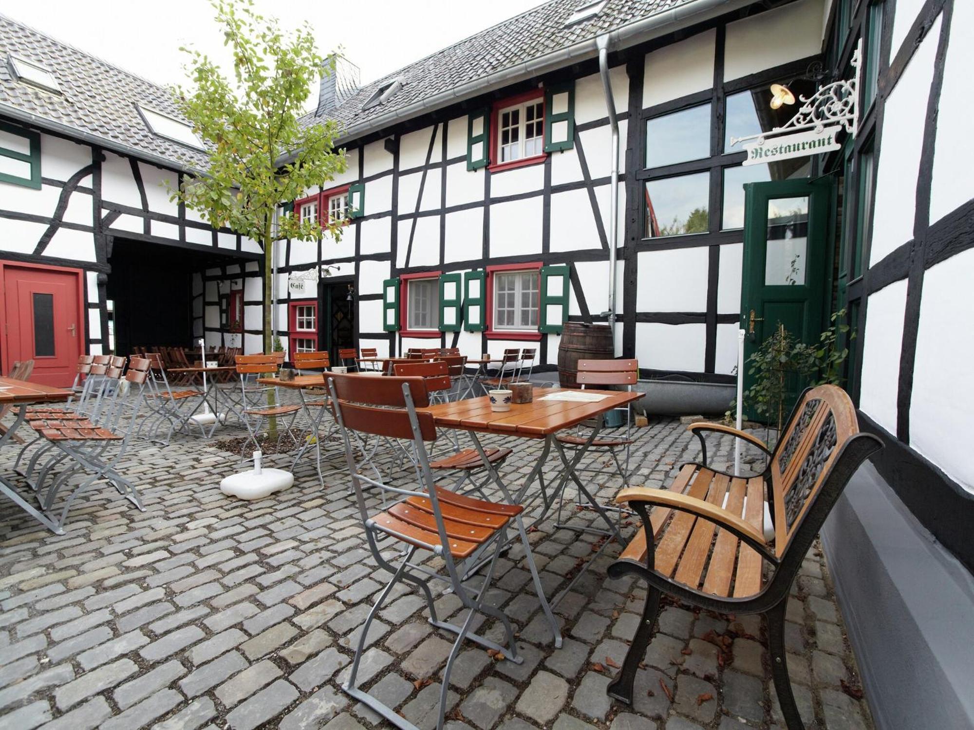 Nostalgic Apartment In The Eifel Region Schleiden Buitenkant foto